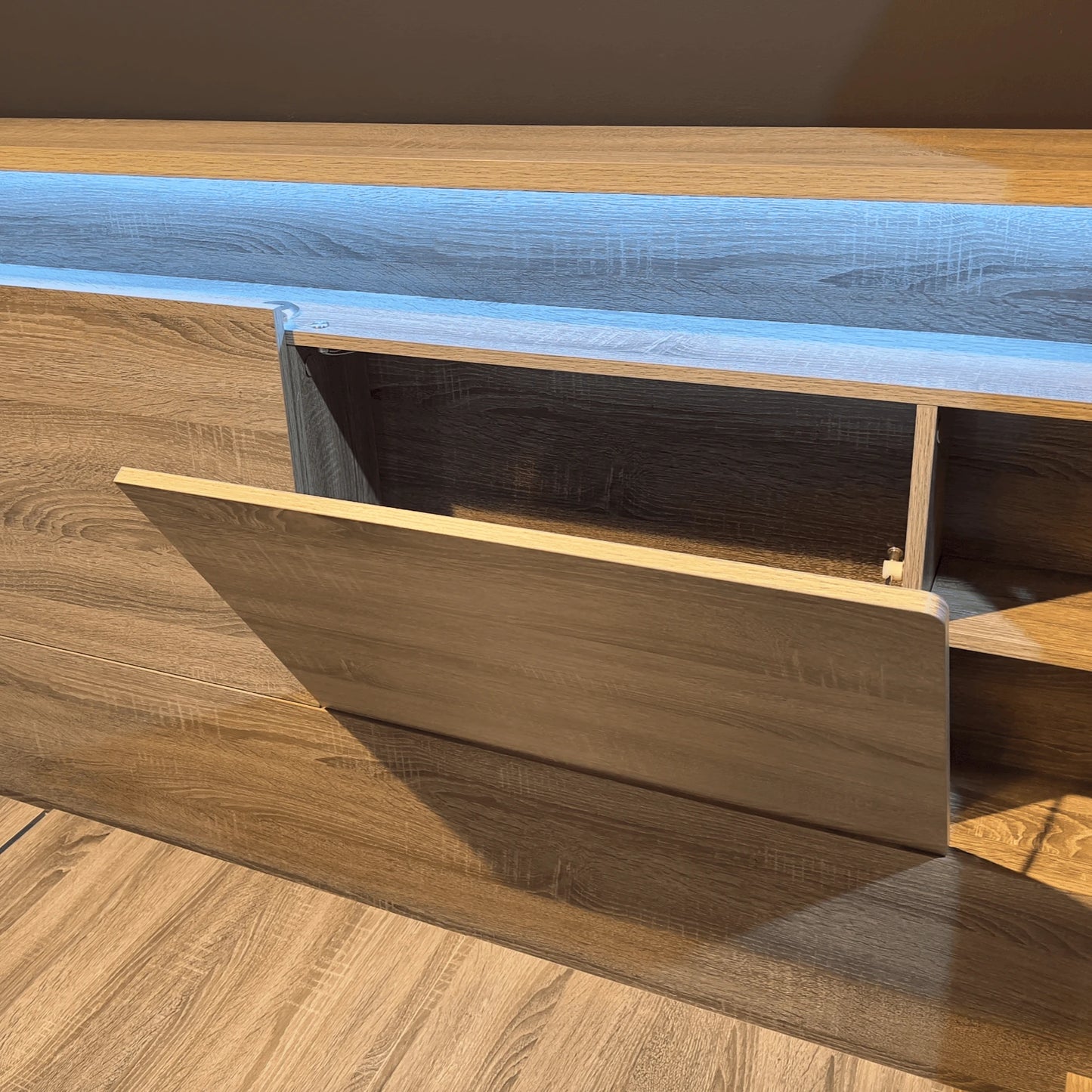 Argo bed with LED, USB and storage in headboard