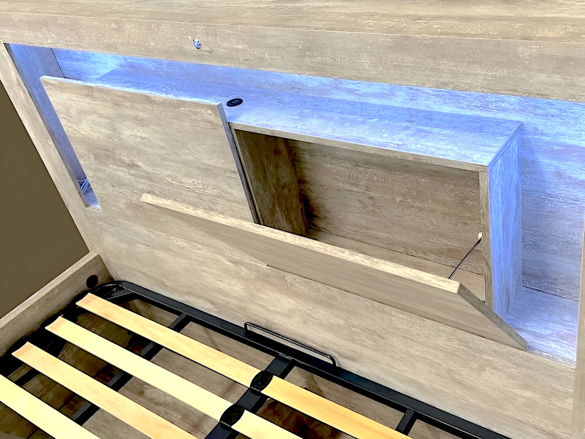 Victoria bed frame - headboard detail